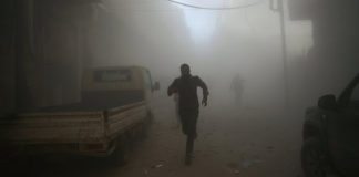 Damas accuse Londres et Washington de livrer des substances toxiques aux terroristes