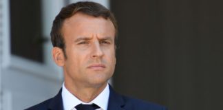 Emmanuel Macron le complotiste !