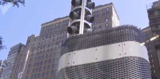 D’étranges TOURS s’érigent à New York, dans les tunnels et sur les ponts.