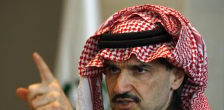 Al Waleed Bin Talal aurait été pendu par les pieds et battu par des mercenaires américains