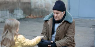 « Entourage » : l’appli qui reconnecte SDF et riverains