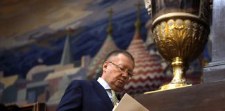 Russie : trace d’un agent neurotoxique de fabrication occidentale observée dans des échantillons au Royaume-Uni.