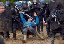 Dictature en Marche, les journalistes sont interdits sur la ZAD pendant que les gendarmes détruisent les habitations