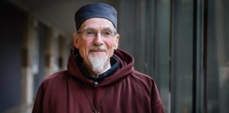 Le Père Daniël Maes, prêtre flamand vivant en Syrie, expose la vérité, que la presse occidentale feint d’ignorer