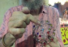 Voici un Ingénieur sur le port-d’Antibes qui fabrique des structures grâce au nombre d’or