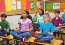 Cette école expérimente la méditation au lieu de la punition