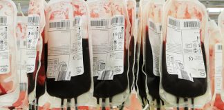 La startup qui vous transfuse du sang plus jeune ouvre sa première clinique