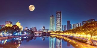 Chine : La ville de Chengdu envisage de lancer une lune artificielle pour remplacer ses lampadaires