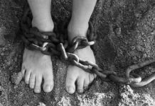 LES VERROUS DE L’ESCLAVAGE MODERNE