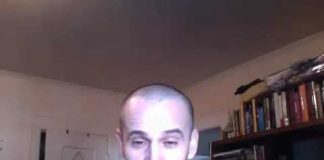 Complotisme et auto-censure