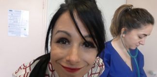 La Bajon caricature la financiarisation de notre système de santé