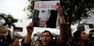Révolte en Équateur pour défendre Julian Assange et demander la destitution de leur Président Lenin Moreno