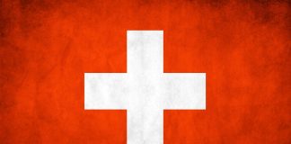 «Fumée jaune» à Notre Dame de Paris. Un expert Pompier Suisse aide Macron dans sa tourmente