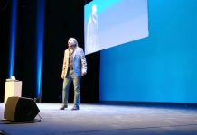 Quand Nassim Haramein parle de la construction des pyramides ça donne ça