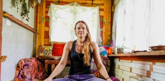La Tiny House d’une professeur de yoga conçue pour les mouvements du corps