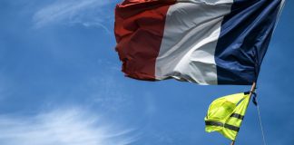 Arrestation arbitraires de dissidents politiques lors du défilé du 14 Juillet