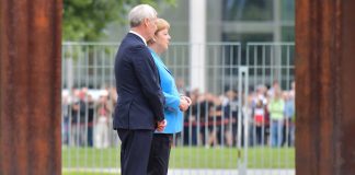 Angela Merkel prise de tremblements pour la troisième fois en moins d’un mois (VIDEO)