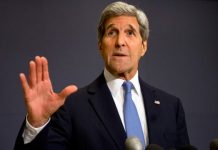 Obama à Guantanamo, Merkel et ses spasmes, John Kerry a dorénavant des convulsions en criant dans une langue inconnue suite à son Arrestation dans une Base Souterraine Secrète