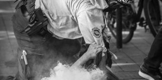 L’image d’un policier semblant étrangler un homme a bien été prise à Nantes lors d’une manifestation