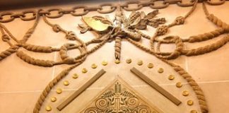 Gloire au Travail – Le culte de la torture et de l’esclavage