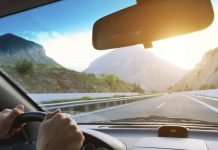 Aux plus hauts niveaux de la Loi, la mesure de confinement est illégale