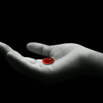 “La chute de la cabale” : série documentaire pour ceux qui choisissent la “pilule rouge”