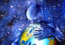 Je bénis le monde parce que je me bénis moi-même.