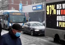 Camion lumineux à Montréal