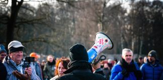 Pays-Bas : un tribunal ordonne la fin immédiate du couvre-feu