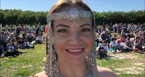 Olena UUTAi – Tout est énergie, vibrations…