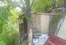 La nouvelle cabane de jardin en récup (vidéo 2)