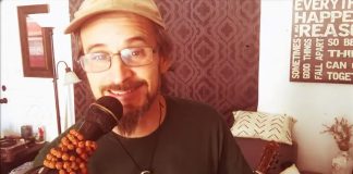 Entre 2 zozos : le tetraktis et le monde des constantes