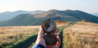 Discerner à partir du rien