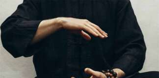 L’ancien art de la guérison chinois du qigong.