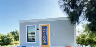 La maison à 10 000$ d’Elon Musk Arrive Enfin sur le Marché